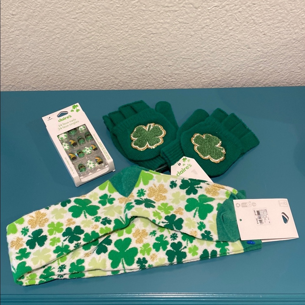 🍀Bundle of 3 Green Shamrock Socks, Gloves and Nails St. Patrick’s Day